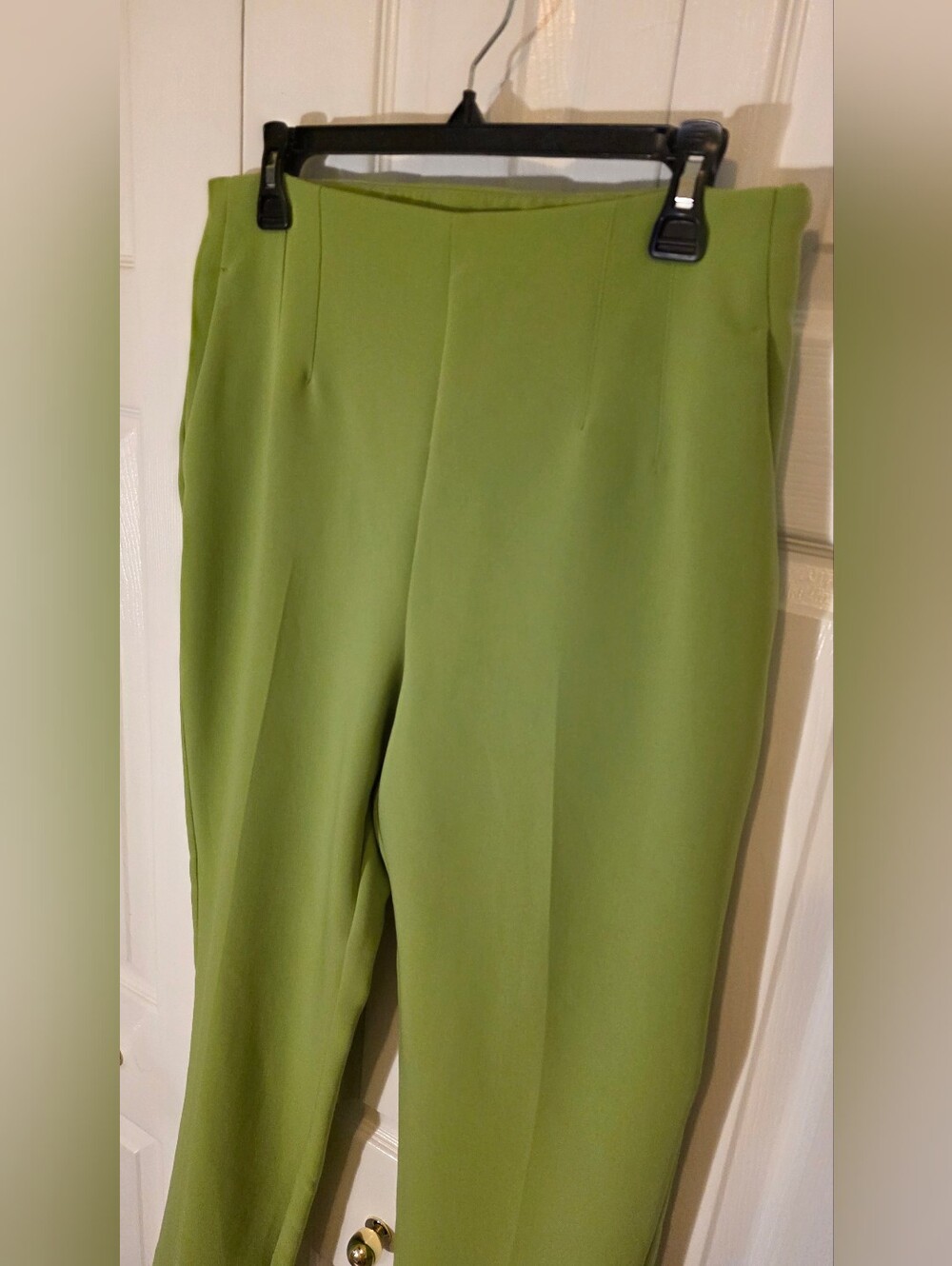 Dynamite Kendall Slim Leg High Rise Pant 10 In muted chartreuse green - Picture 3 of 9